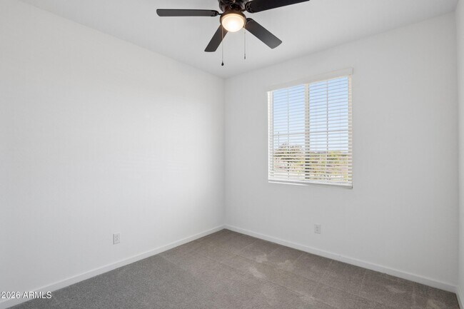 25293 W Wayland Dr Buckeye, AZ 85326 photo 4