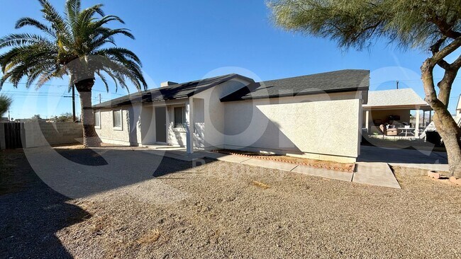 323 E Congress Ave Coolidge, AZ 85128 photo 2