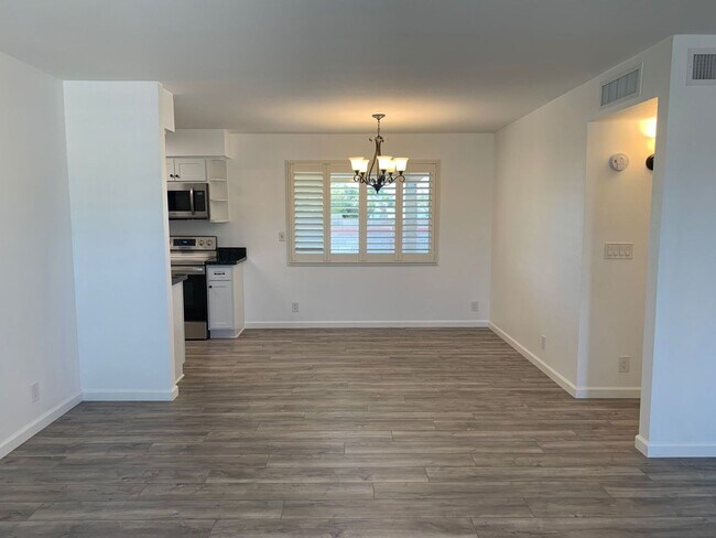 548 S Nassau Mesa, AZ 85206 photo 4