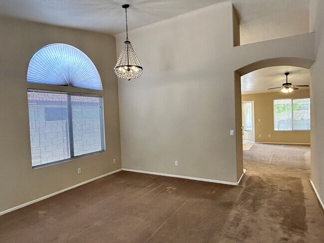 6411 W Libby St Glendale, AZ 85308 photo 5