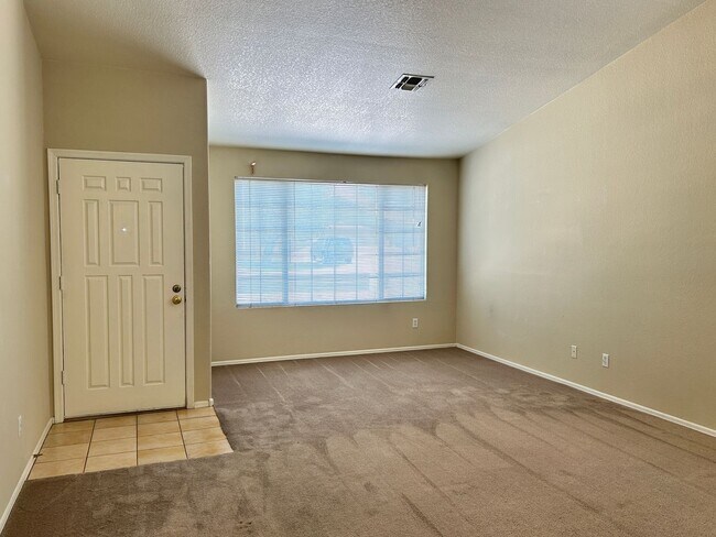 6411 W Libby St Glendale, AZ 85308 photo 3