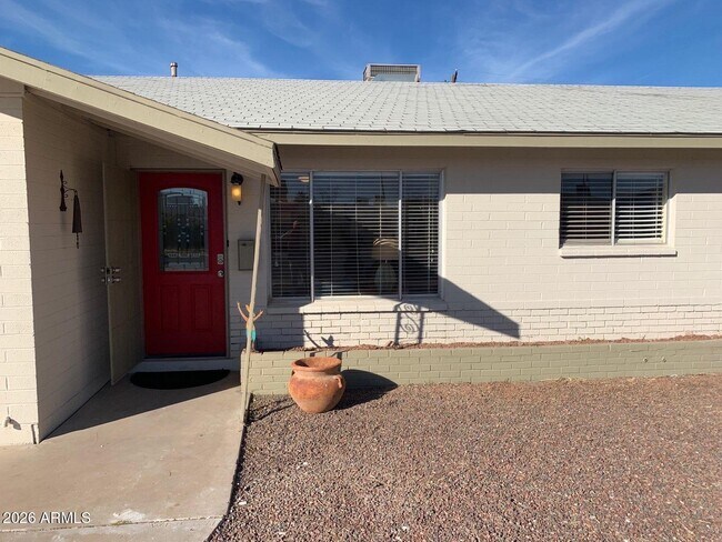 3018 S Dromedary Dr Tempe, AZ 85282