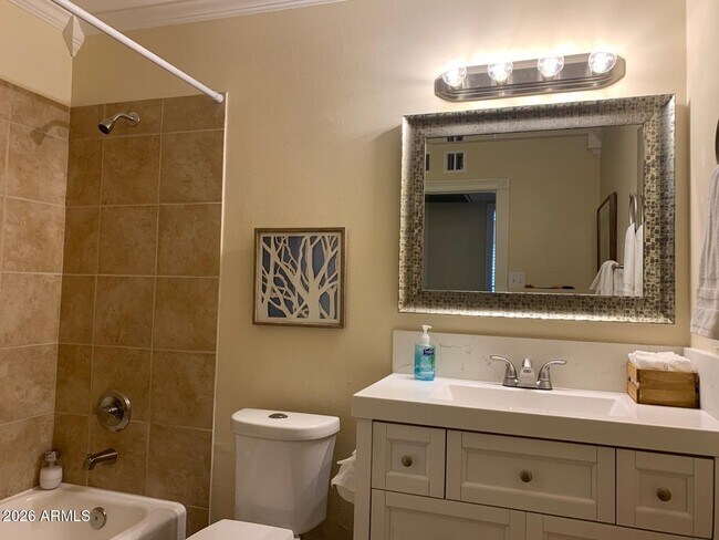 3018 S Dromedary Dr Tempe, AZ 85282 photo 3