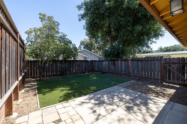 144 W Main Ave Morgan Hill, CA 95037 photo 3