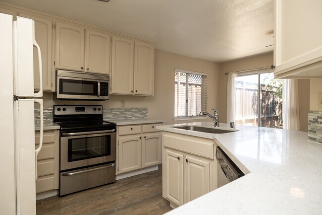144 W Main Ave Morgan Hill, CA 95037 photo 5
