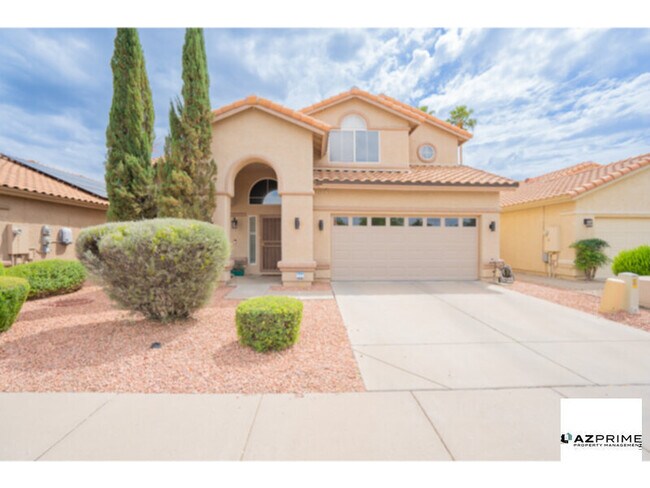 4613 E Desert Cactus St Phoenix, AZ 85032 photo 2