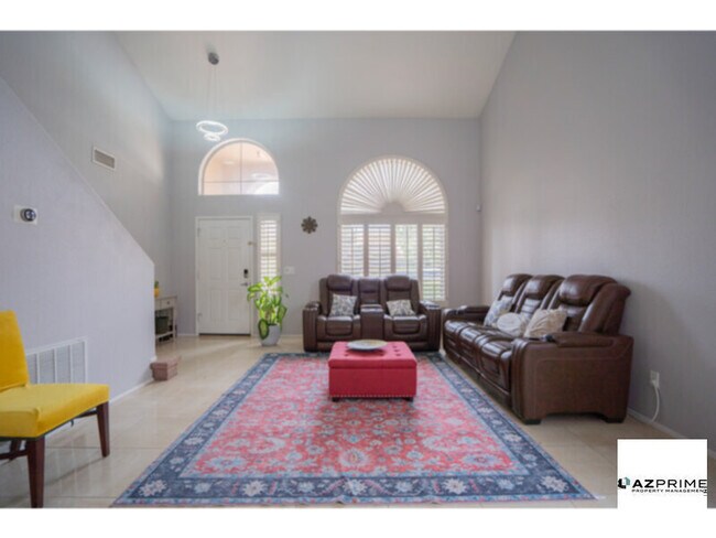 4613 E Desert Cactus St Phoenix, AZ 85032 photo 5