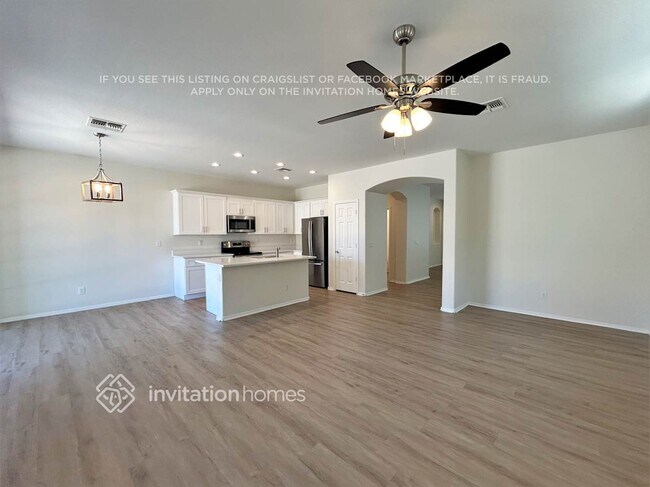 16042 W Hualapai St Goodyear, AZ 85338 photo 5