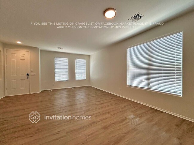 16042 W Hualapai St Goodyear, AZ 85338 photo 2