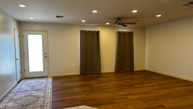 10024 W Denham Dr Sun City, AZ 85351 photo 4