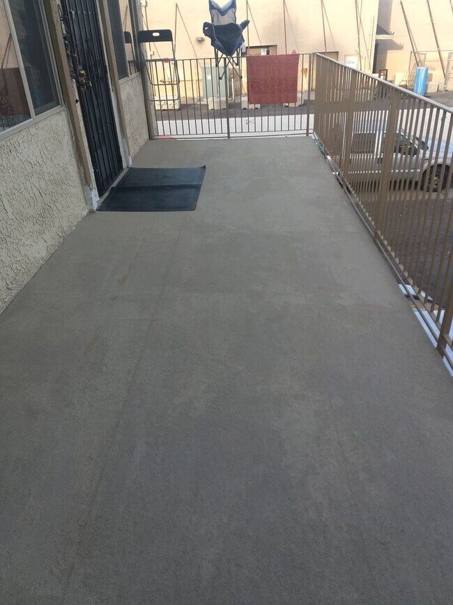 3315 W Loma Ln Phoenix, AZ 85051 photo 5