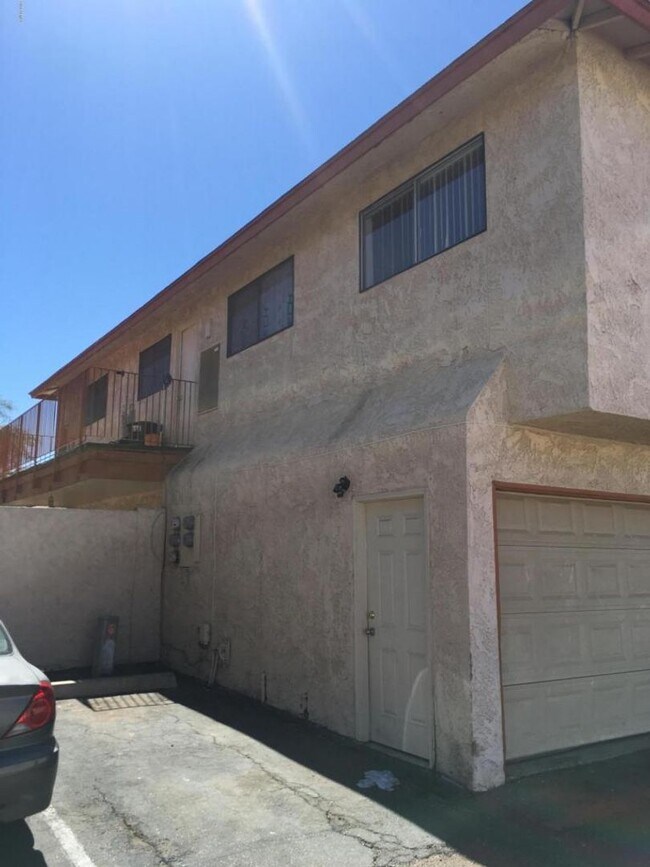 3315 W Loma Ln Phoenix, AZ 85051 photo 3