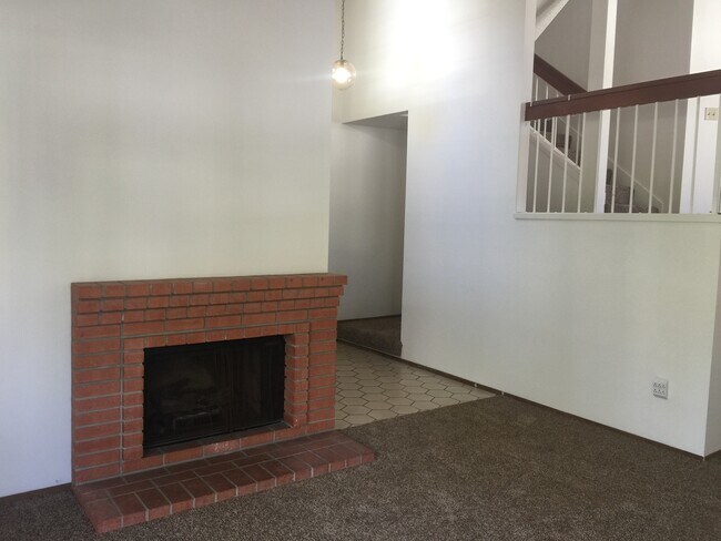 3016 Old Bridgeport Way San Diego, CA 92111 photo 3