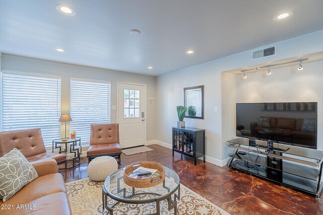 7321 E Northland Dr Scottsdale, AZ 85251 photo 3