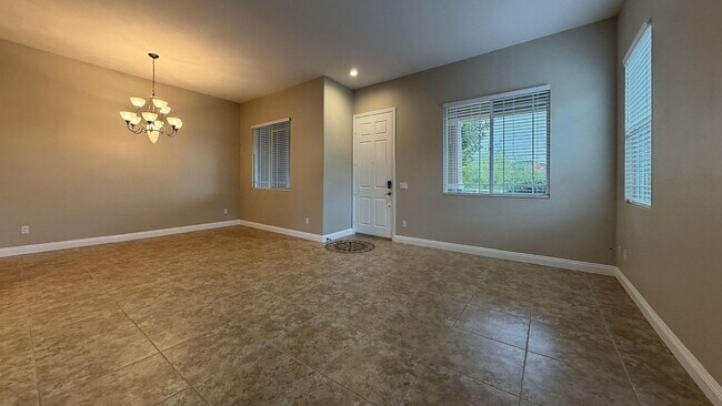 36289 Thousand Oaks Pl Murrieta, CA 92562 photo 3