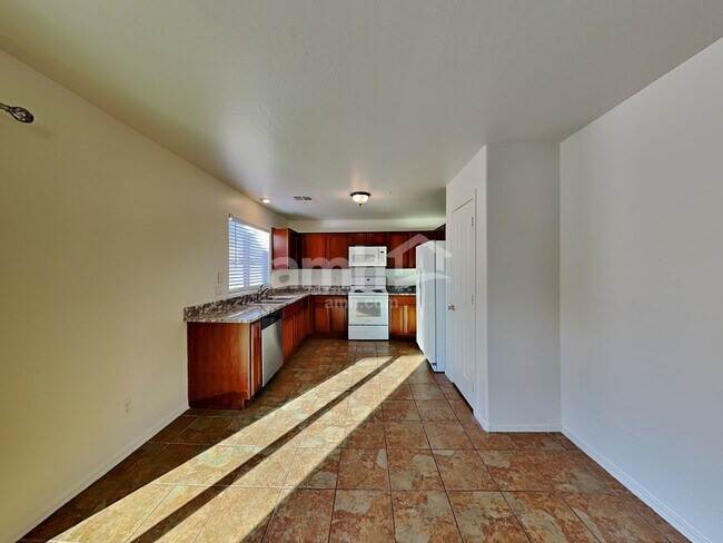 21967 W Sonora St Buckeye, AZ 85326 photo 4