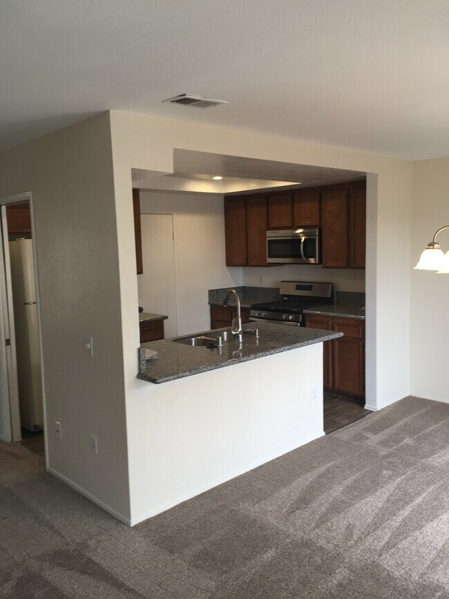 6985 Camino Revueltos San Diego, CA 92111