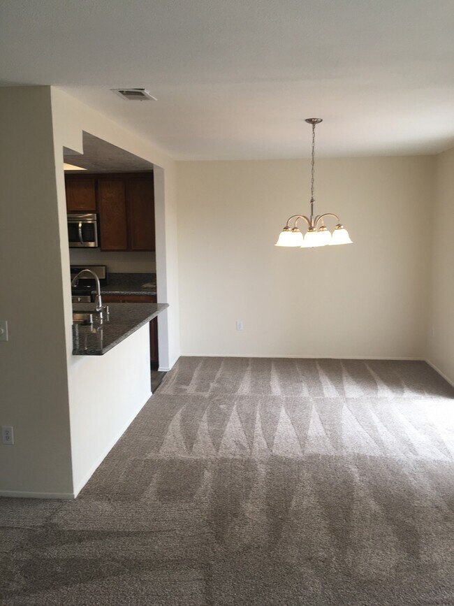 6985 Camino Revueltos San Diego, CA 92111 photo 4
