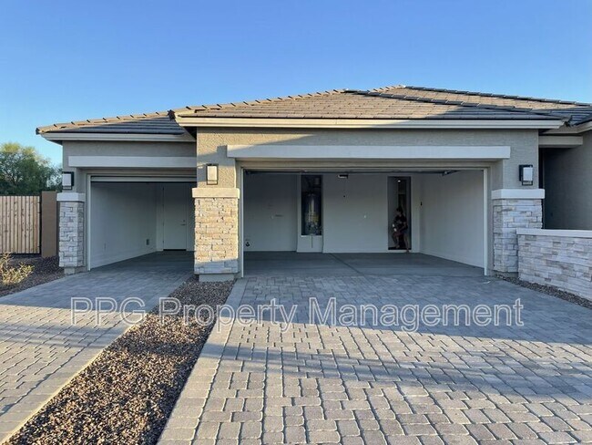 19700 W San Miguel Ave Litchfield Park, AZ 85340 photo 3