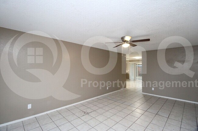 7039 S 45th Pl Phoenix, AZ 85042 photo 5