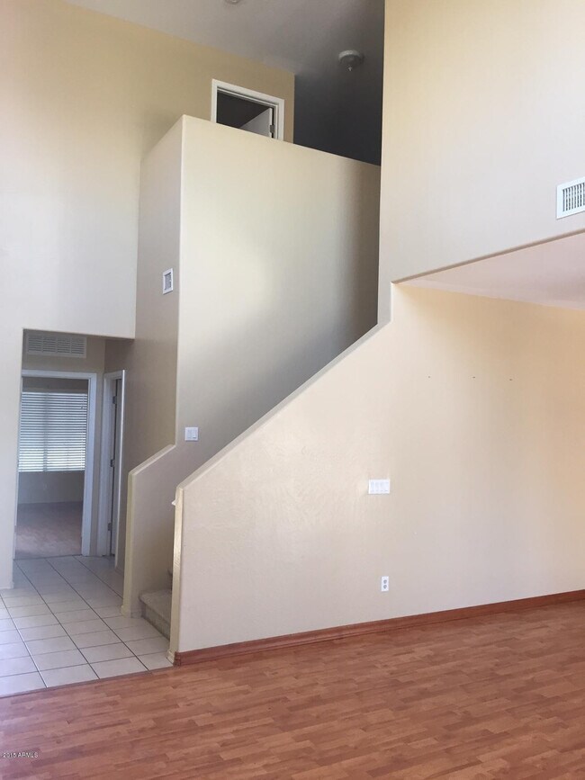 17236 W Country Gables Dr Surprise, AZ 85388 photo 4