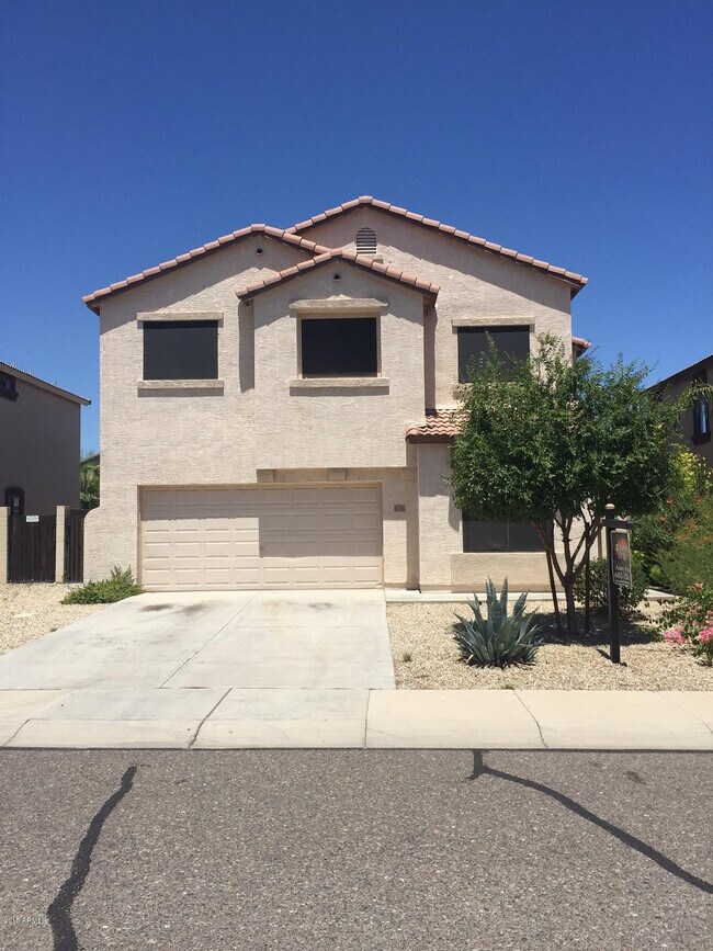 17236 W Country Gables Dr Surprise, AZ 85388 photo 2
