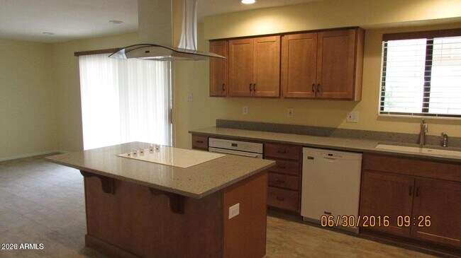 8339 E Cholla St Scottsdale, AZ 85260 photo 4