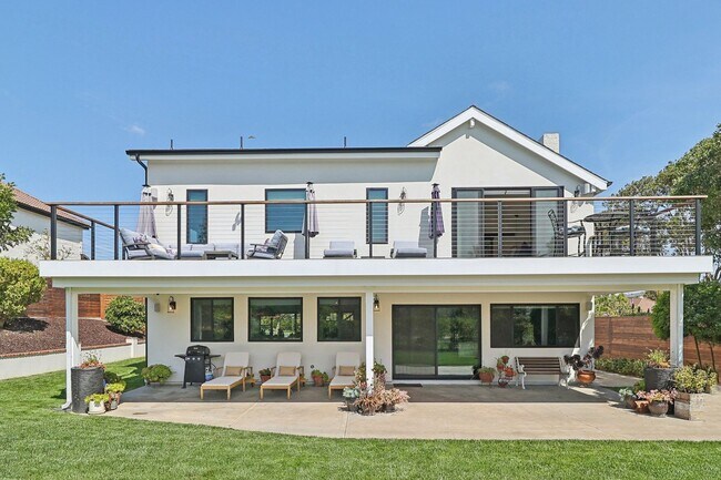 7249 Mimosa Dr Carlsbad, CA 92011