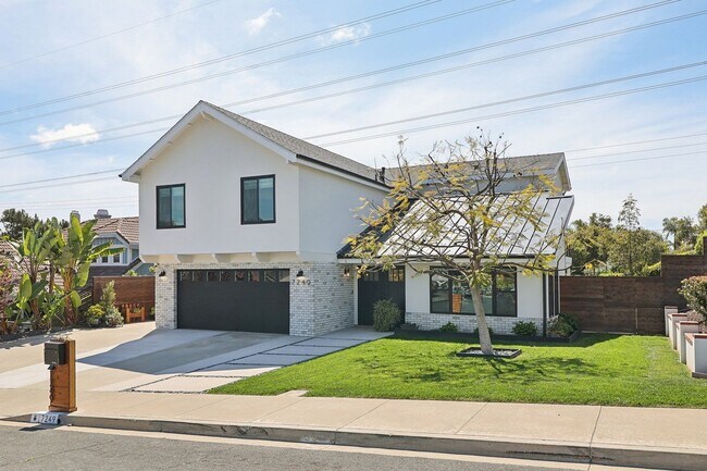 7249 Mimosa Dr Carlsbad, CA 92011 photo 2