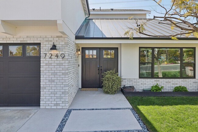 7249 Mimosa Dr Carlsbad, CA 92011 photo 4