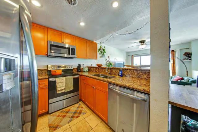 2257 Worden St San Diego, CA 92107 photo 3