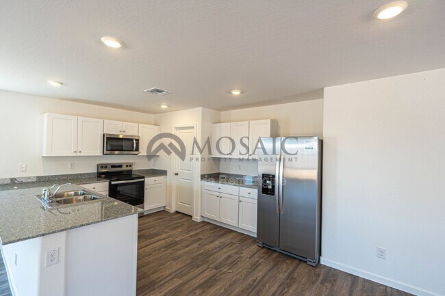 1445 Jaycie Dr Casa Grande, AZ 85122 photo 2