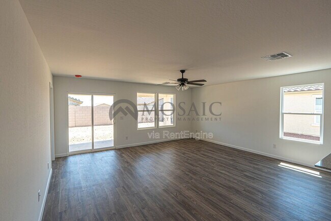 1445 Jaycie Dr Casa Grande, AZ 85122 photo 4