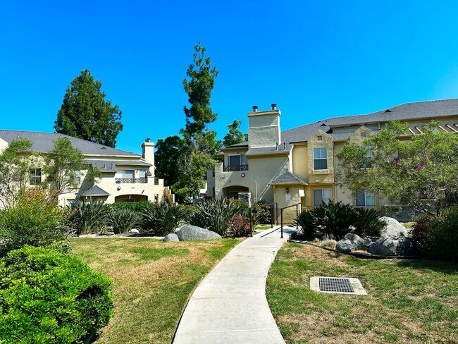 743 Brookstone Rd Chula Vista, CA 91913 photo 2