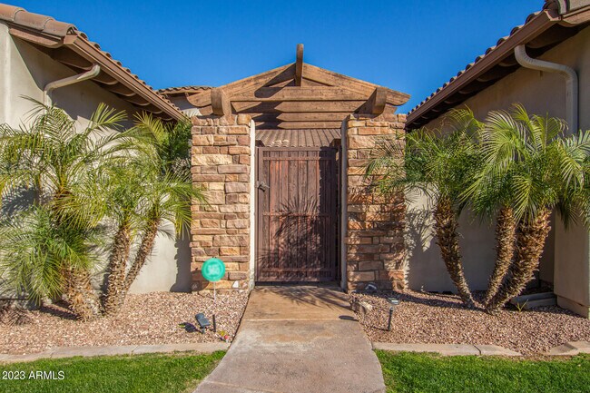 885 W Palo Brea Litchfield Park, AZ 85340 photo 5