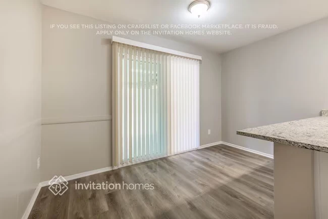 3223 W Acapulco Ln Phoenix, AZ 85053 photo 4