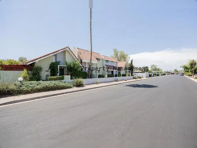 4710 N 10th Pl Phoenix, AZ 85014 photo 4
