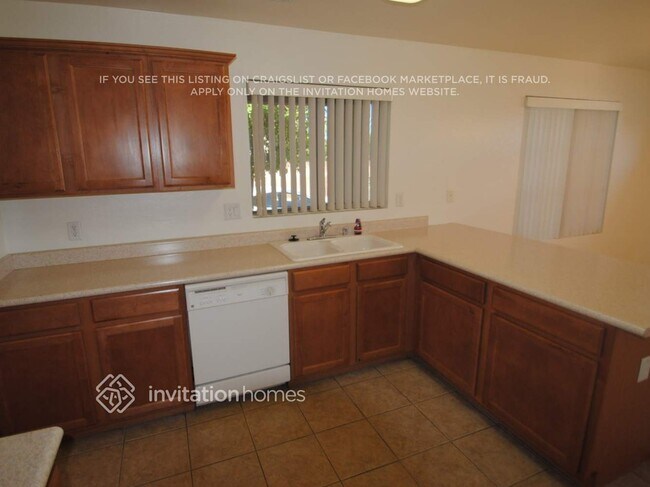 12575 W Lisbon Ln El Mirage, AZ 85335 photo 3