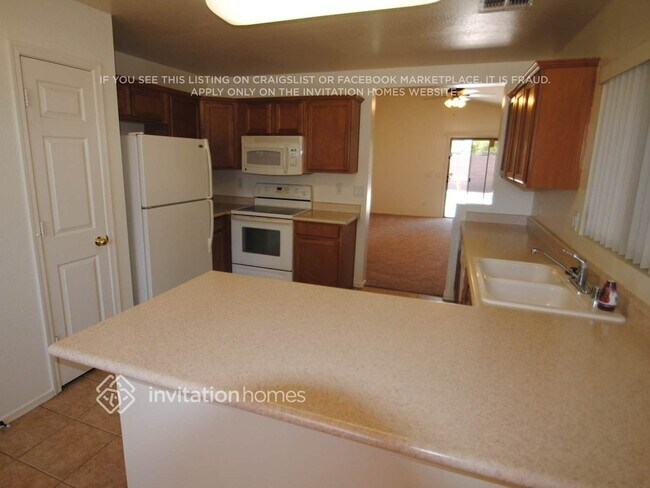 12575 W Lisbon Ln El Mirage, AZ 85335 photo 4