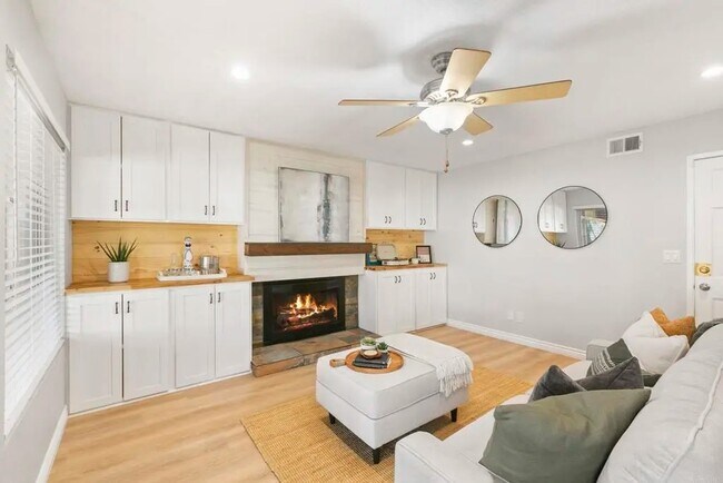 1425 New Chatel Dr San Diego, CA 92154 photo 4