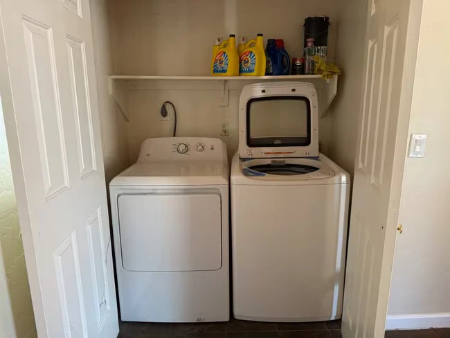 722 E Encanto Dr Tempe, AZ 85281 photo 2