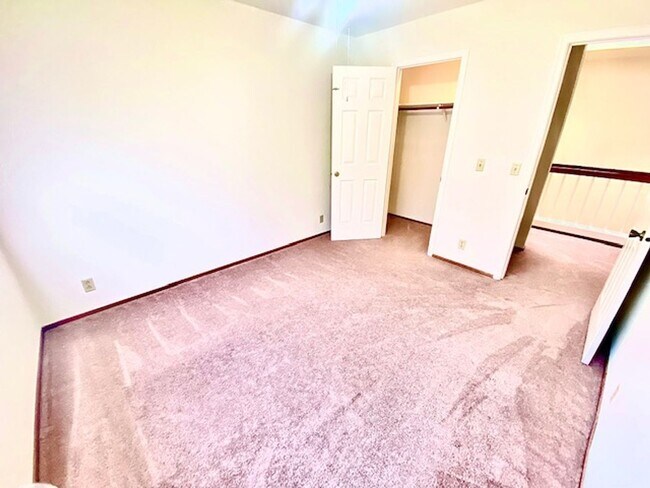 7449 Oxford Cir Dublin, CA 94568 photo 3