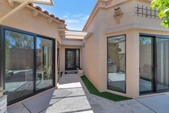 8401 N 84th Pl Scottsdale, AZ 85258 photo 4
