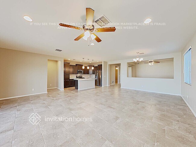 19018 W Yucatan Dr Surprise, AZ 85388 photo 5