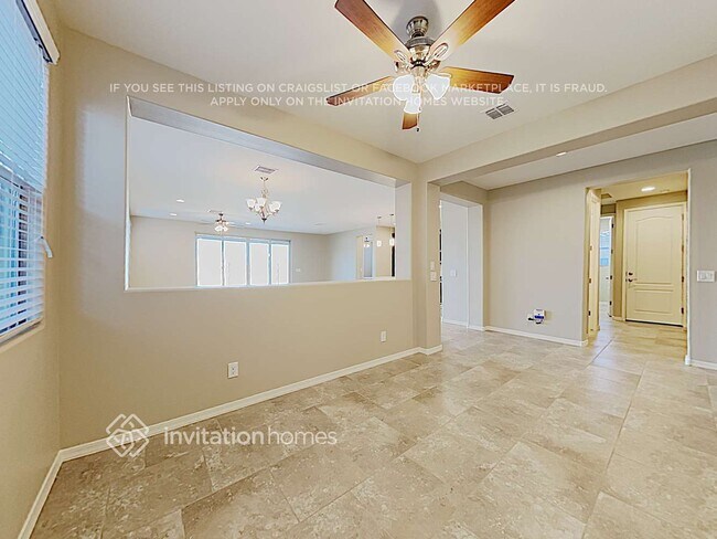 19018 W Yucatan Dr Surprise, AZ 85388 photo 3