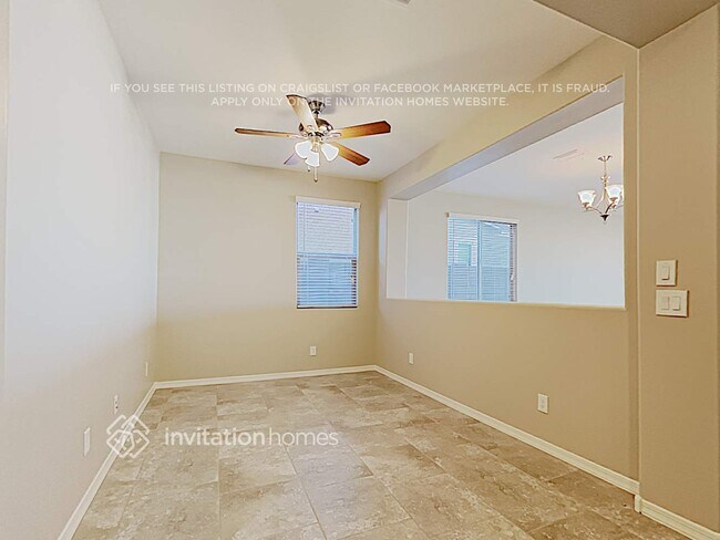 19018 W Yucatan Dr Surprise, AZ 85388 photo 4
