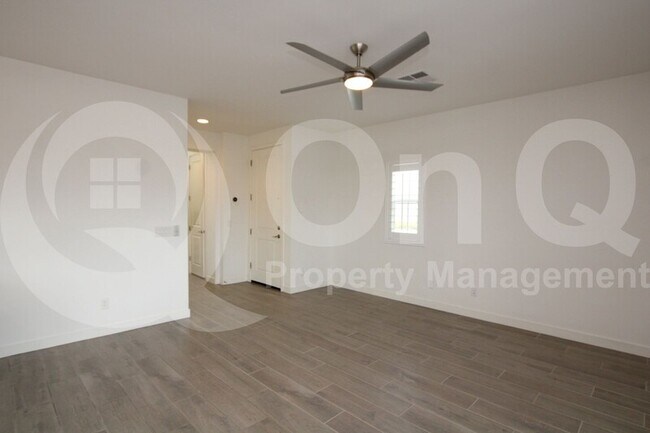 9519 E Talon Ave Mesa, AZ 85212 photo 4