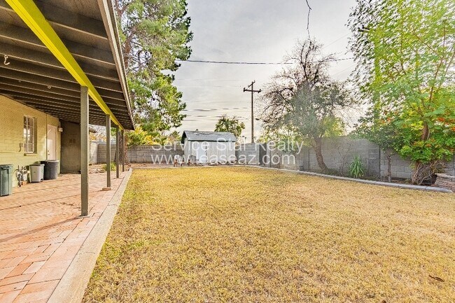 5702 N 13th Pl Phoenix, AZ 85014 photo 2