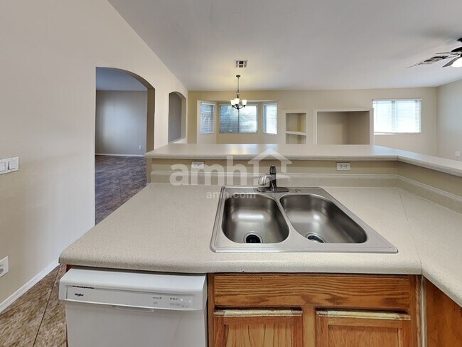 9029 W Avalon Dr Phoenix, AZ 85037 photo 4