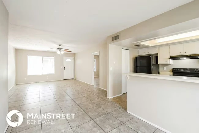 2833 E Beck Ln Phoenix, AZ 85032 photo 5